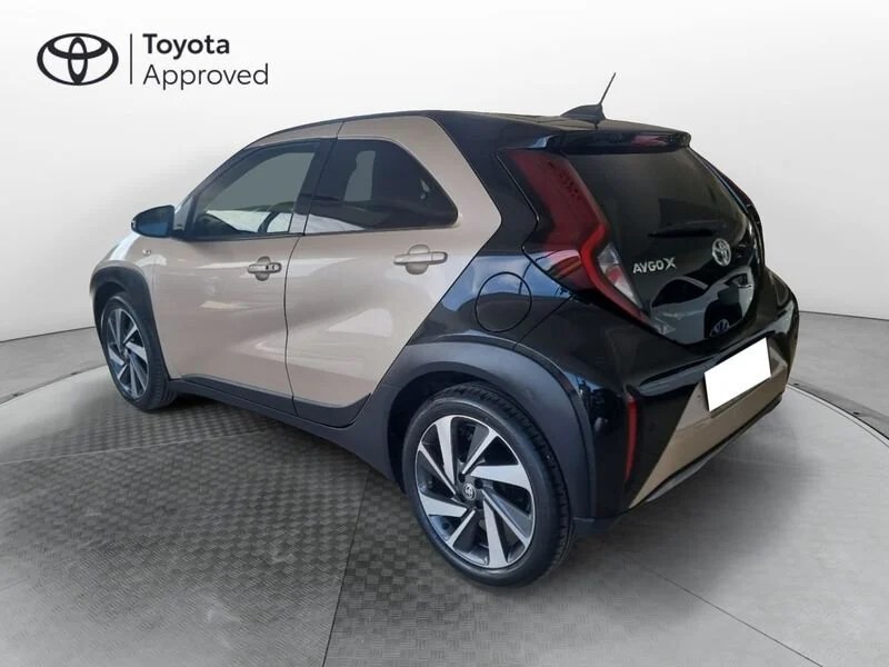 Toyota Aygo X – 1.0 VVT-i 72 CV 5 porte Lounge S-CVT