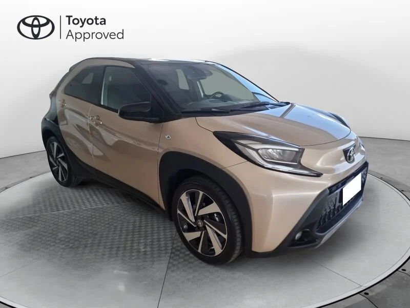 Toyota Aygo X – 1.0 VVT-i 72 CV 5 porte Lounge S-CVT