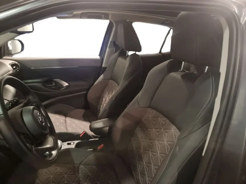 Toyota Yaris Cross – 1.5 Hybrid 5p. E-CVT Lounge